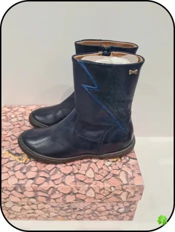 Chaussures Stones and Bones taille 29