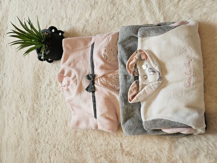 🌟 Pierre Cardin / Bidibimbo - lot de 2 pyjamas 1 pièce - Taille 1/3 mois