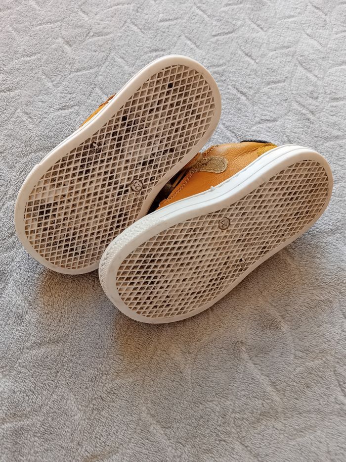 Chaussure 21 - photo numéro 2