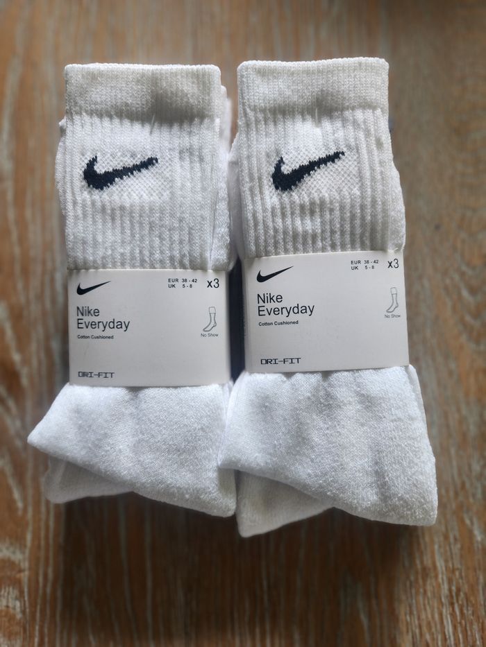 Nike Chaussette de sport lots de 6 paires Pointure 38/42 - photo numéro 2