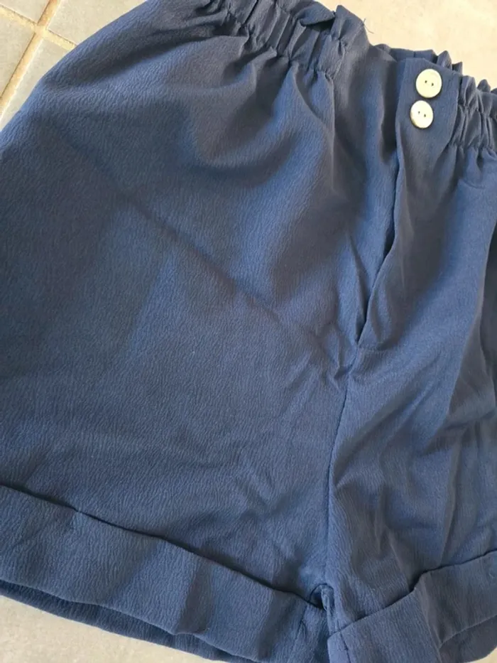 Short taille haute bleu marine - photo numéro 2