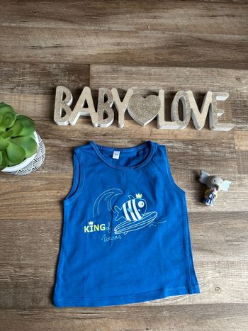 - Tee shirt  - 18 mois - Très bon état 