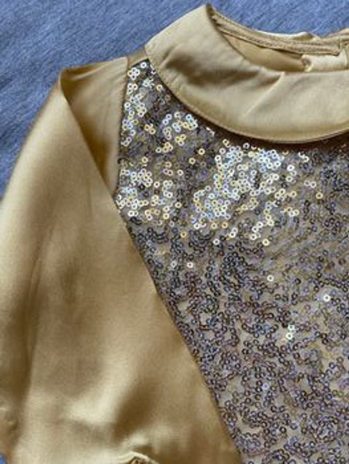 Robe satin et sequin or - photo numéro 5