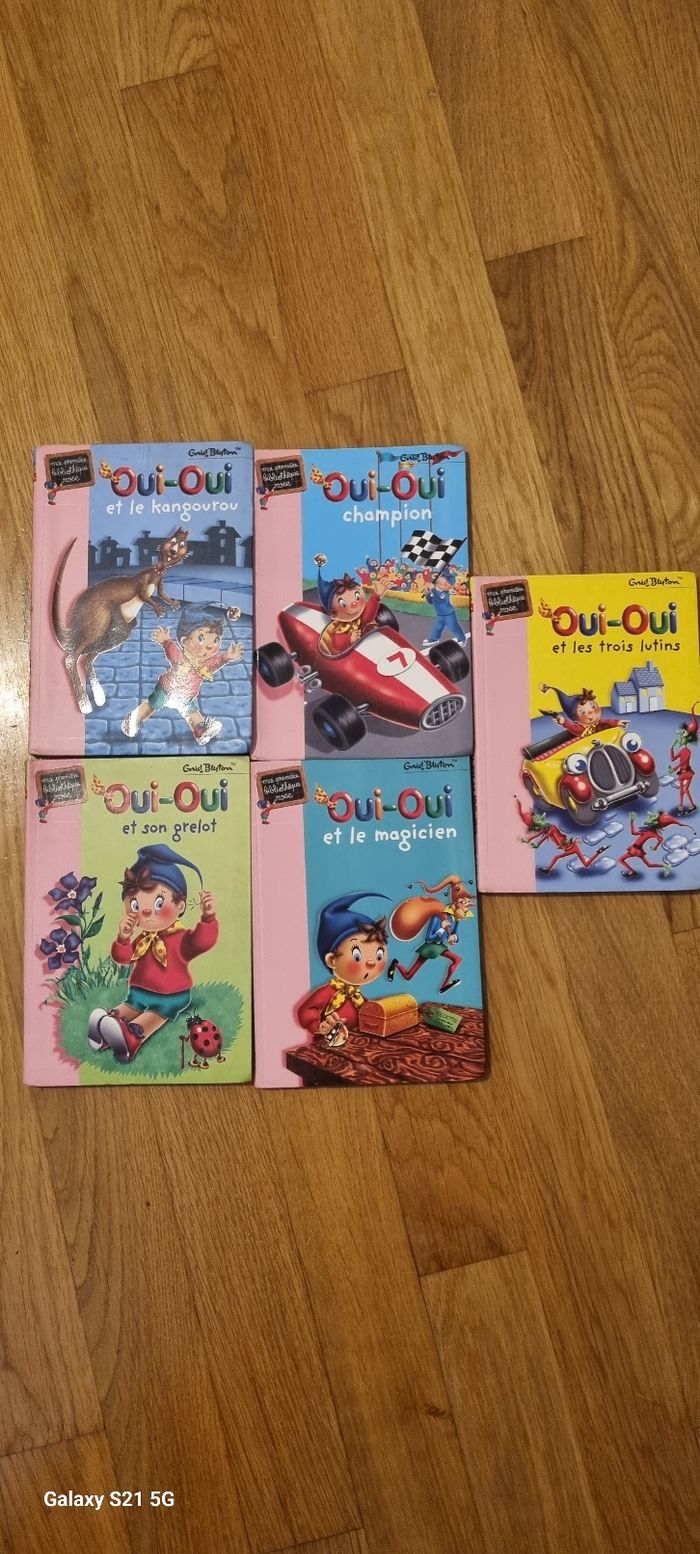 Lot 5 livres oui oui