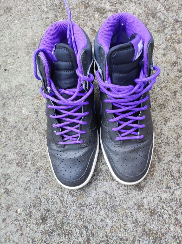 Basket Nike femme noire 36 en très bon état - photo numéro 2