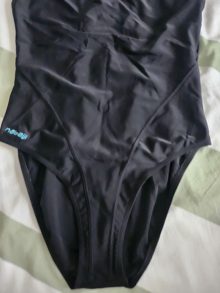 Maillot de bain fille taille 14 ans - photo numéro 2