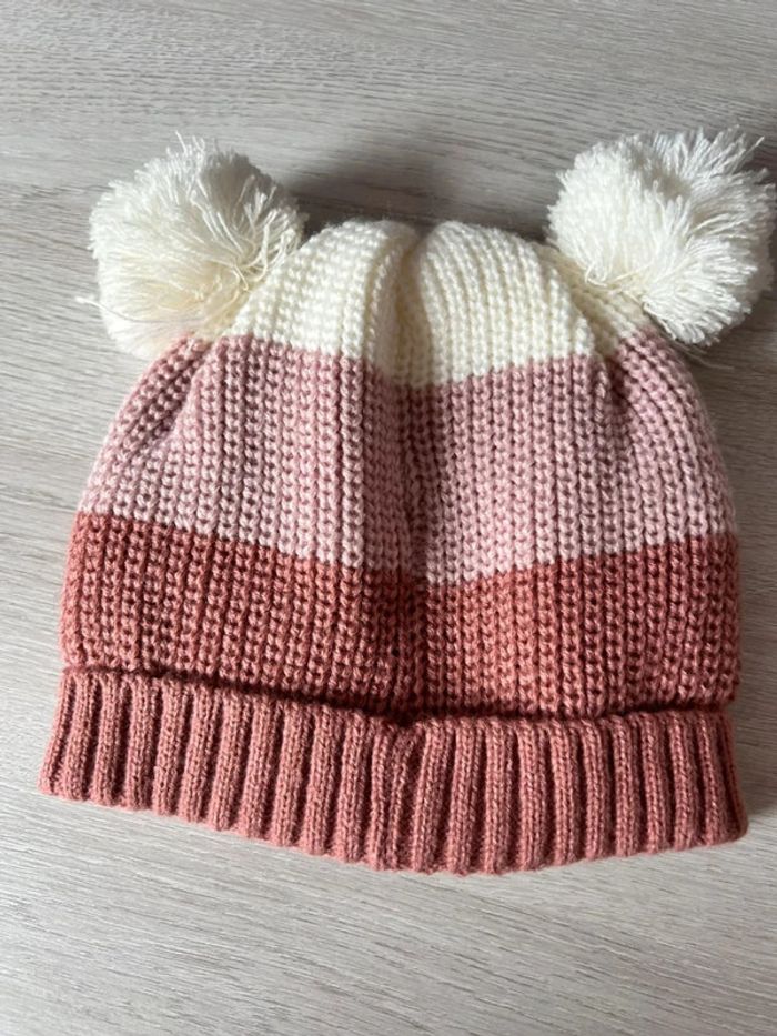 Bonnet chaud 2-3 ans Minnie neuf - photo numéro 3