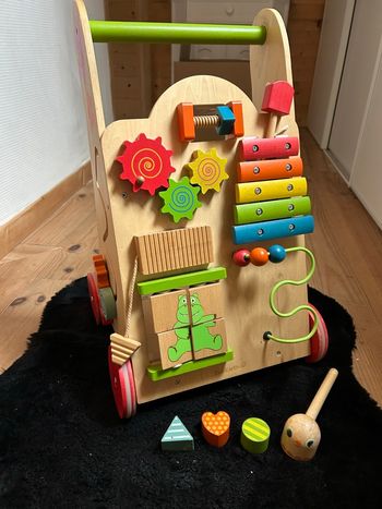 Chariot de marche en bois 