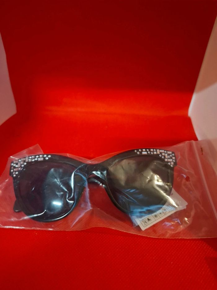 Lunettes de soleil Sur-Lux neuves avec étiquettes protection 400CE - photo numéro 5