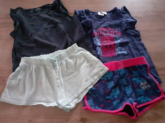 Tenues shorts et t-shirts fille 6/8 ans