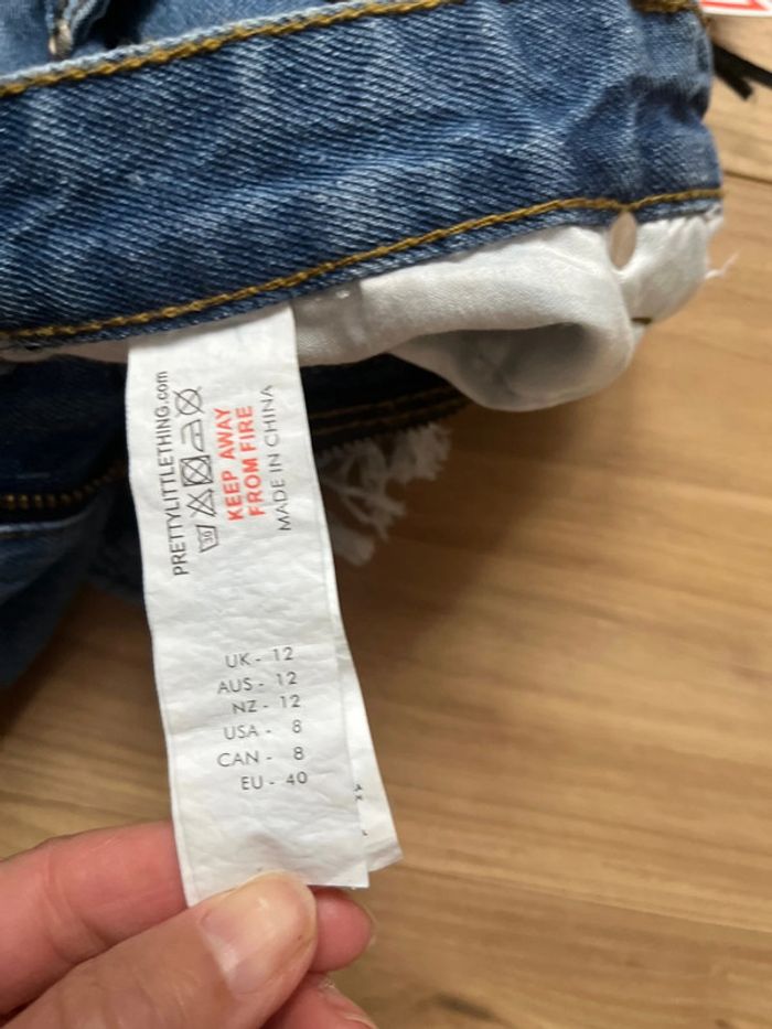 Short en jean trouvé neuf - photo numéro 5