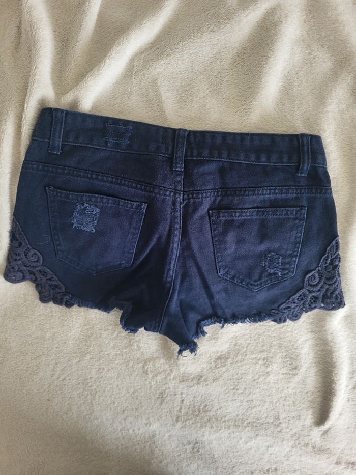 Magnifique short bleu marine . - photo numéro 3