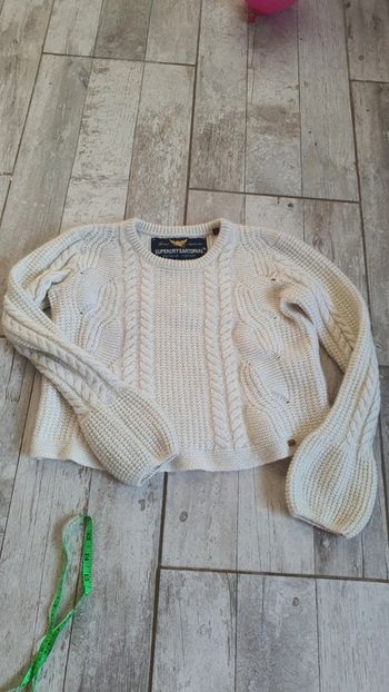 Pull superdry  taille 34 en très bon état