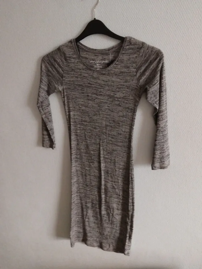 Robe logg taille XS - photo numéro 3