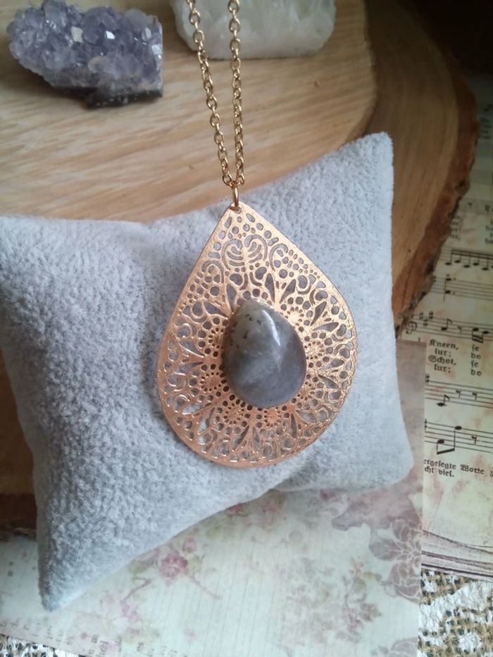 Collier goutte filigranée et sa pierre de labradorite - photo numéro 3