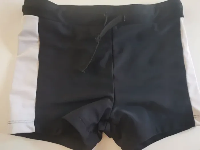 Maillot de bain 7-8 ans
