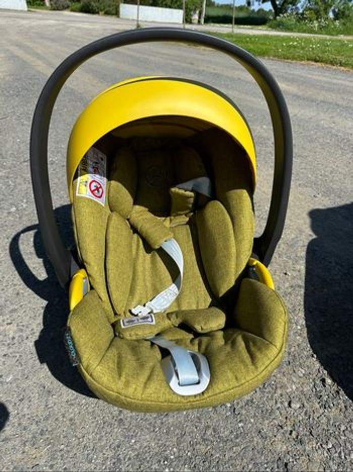 Poussette Cybex + cosy avec base isofix - photo numéro 3