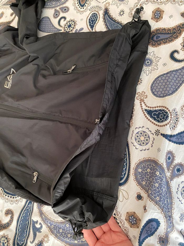 Superbe belle veste coupe vent noire Emporio Armani taille L - photo numéro 14