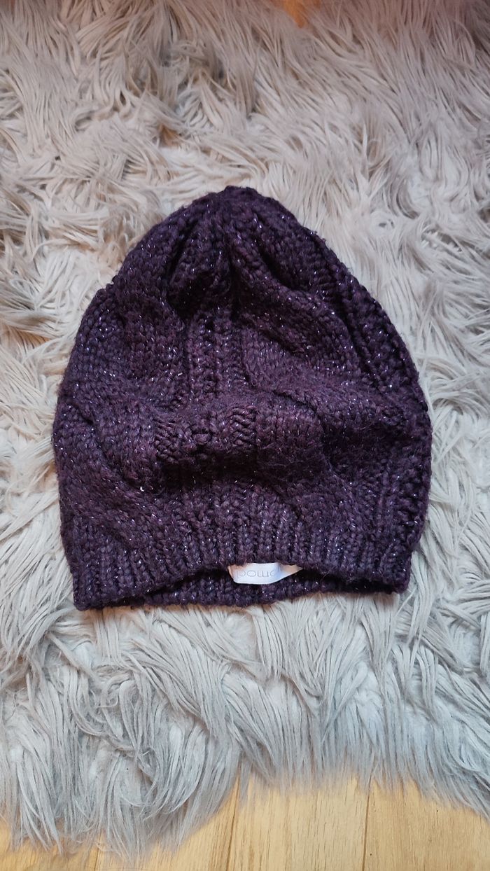 Bonnet prune à paillettes Promod