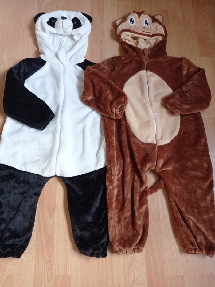 Lot 2 déguisements combinaisons animaux 5ans - photo numéro 2