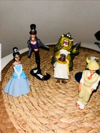 Lot figurine disney 