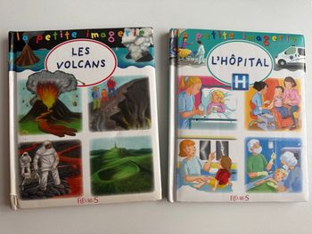 Lot de livre la petite imagerie les volcans et l’hôpital