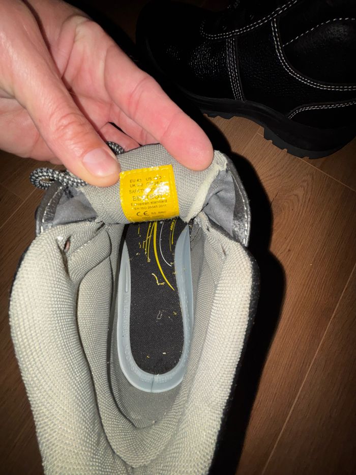 Chaussure de sécurité en très bon état - photo numéro 6