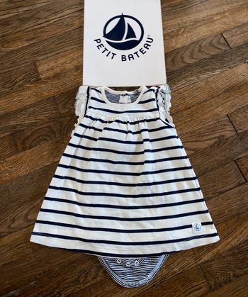 Robe petit bateau  12 mois