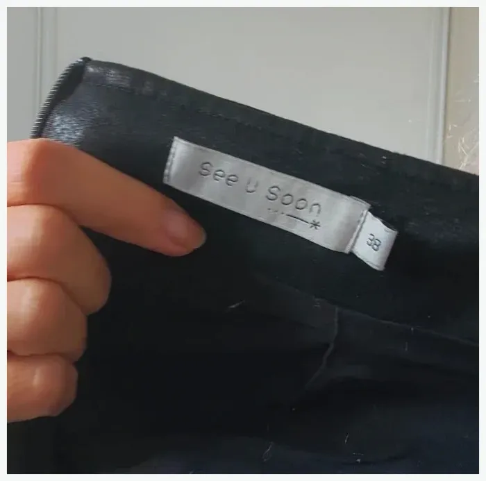 Jupe See u soon noire taille 36 très bon état - photo numéro 5