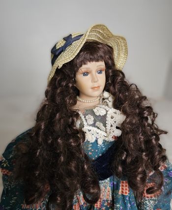 🌿 Poupée 10 – Poupée de collection 40 cm – Tête en porcelaine – Style campagne vintage