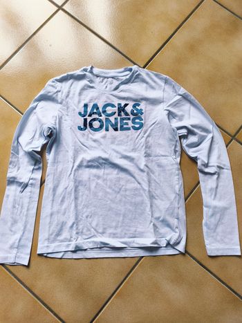Tee-shirt