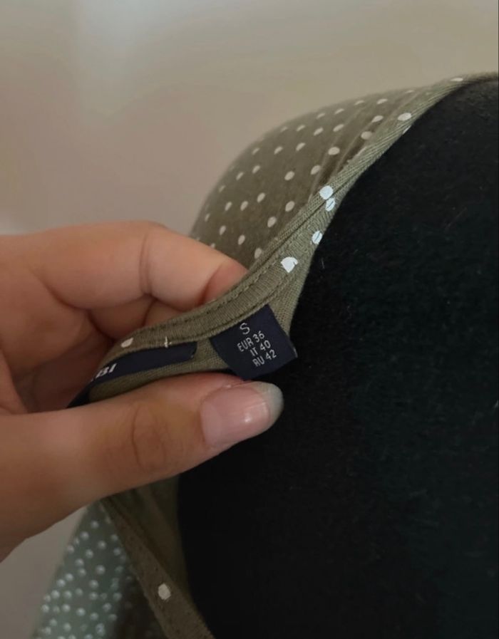 Bodies vert à pois taille S de chez Kiabi en très bon état - photo numéro 8