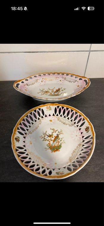 Ensemble de 2 assiettes porcelaines vintages  🍽