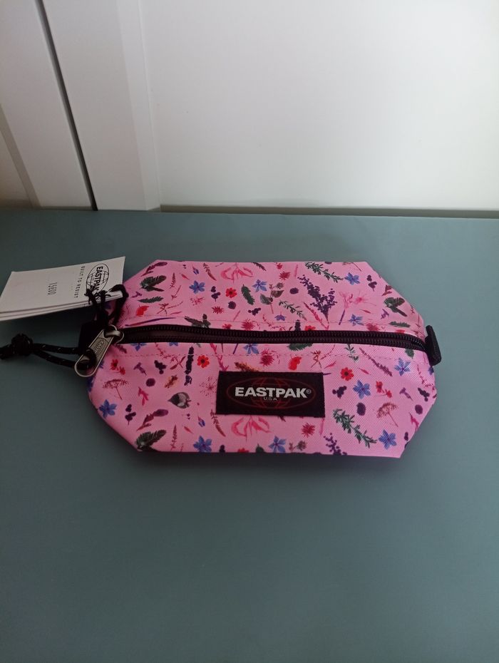 Trousse eastpak neuve champêtre fleurie rose - photo numéro 3