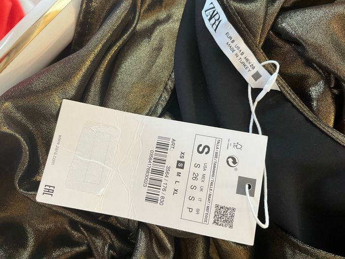 Blouse dorée effet satiné – manches froncées – T.S Zara neuve 🪩 - photo numéro 5