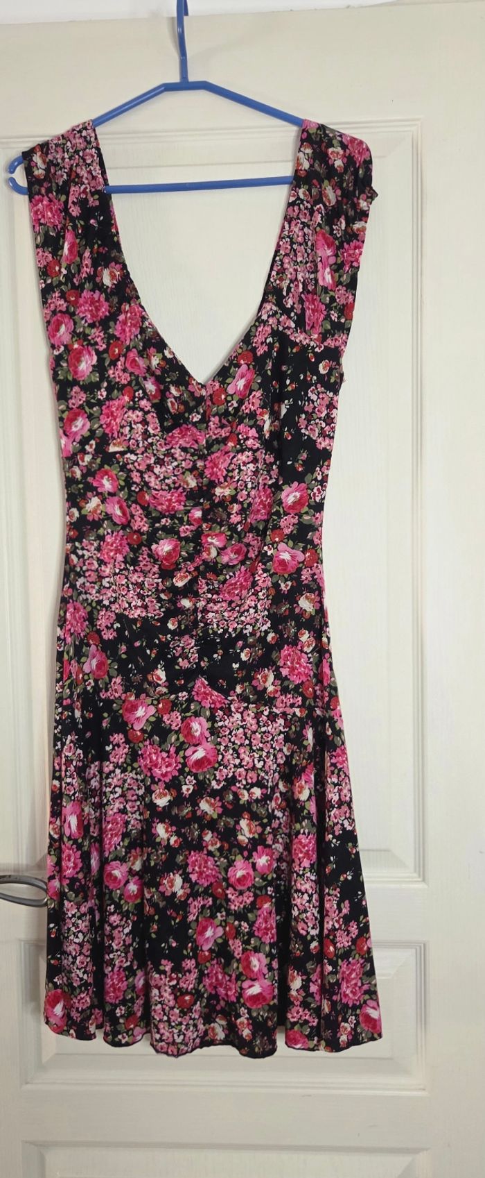 Robe Patrice Bréal Made in France 🌸 – fleurie noire et rose – coupe fluide – excellent état - photo numéro 7