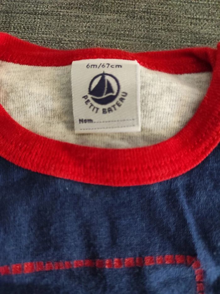 Tee shirt Petit Bateau 6 mois - photo numéro 3