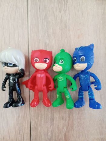 4 figurines pyjamasks