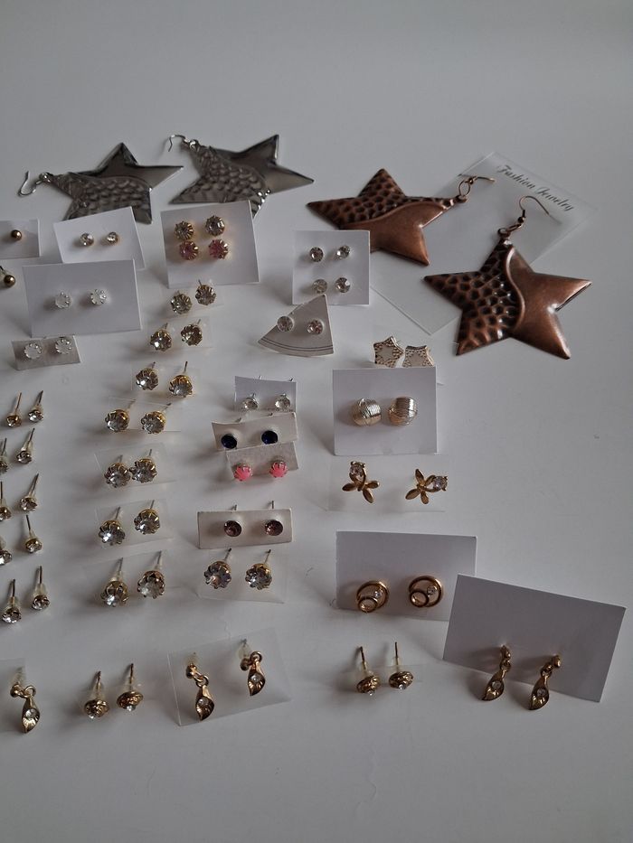 Lots de 50 paires de boucles d'oreilles neuf - photo numéro 8
