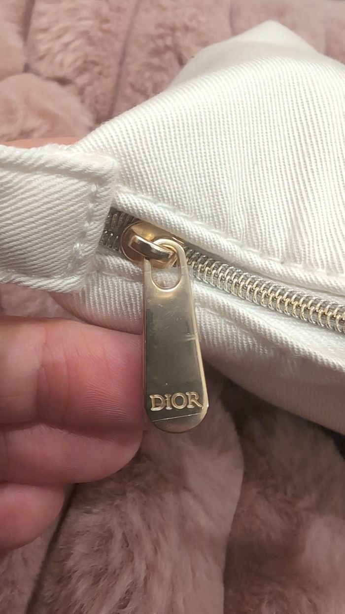 Petite trousse de maquillage Dior - photo numéro 4