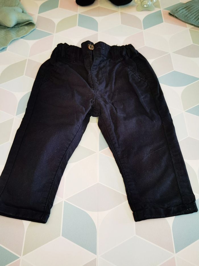 D1397 - pantalon garçon 12 mois