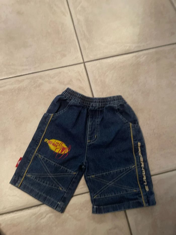 Short Spiderman 4 ans