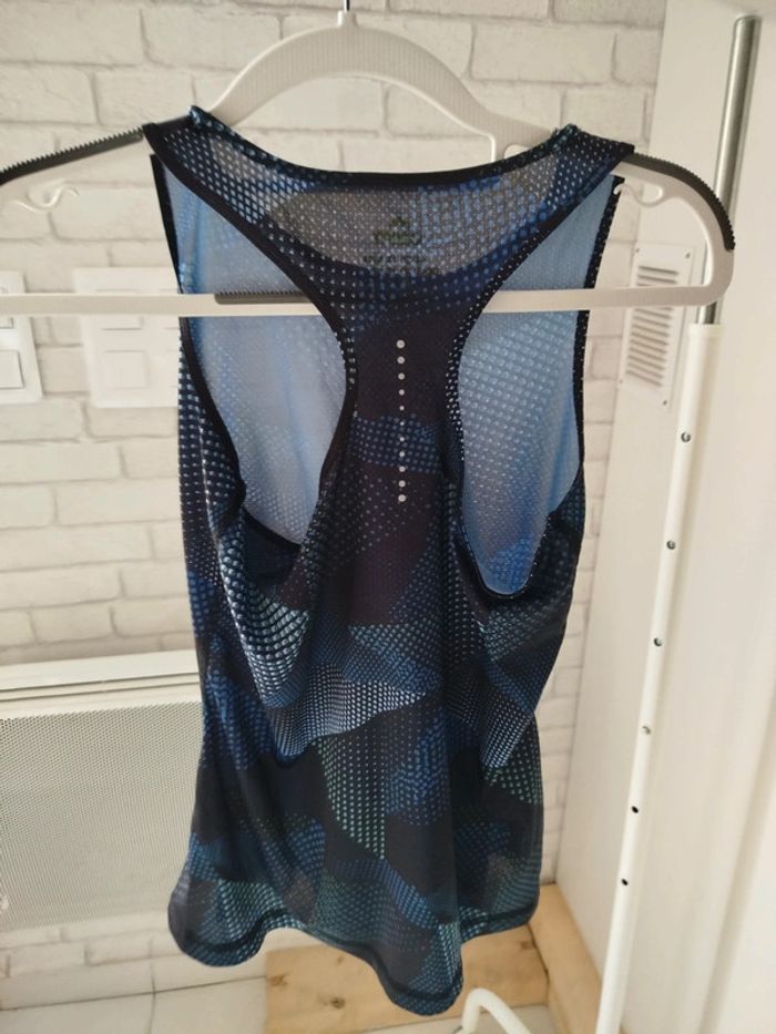 Haut de sport taille 36 - photo numéro 2