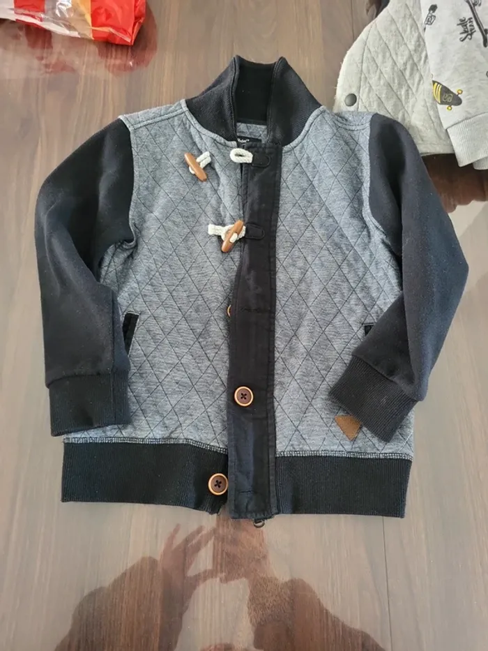 Gilet petit rebel 7/8 ans 128