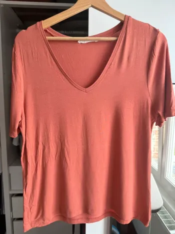 Tee shirt