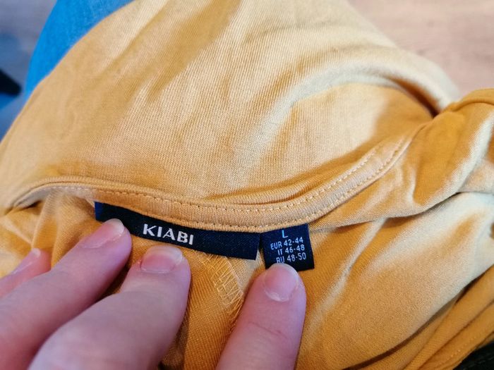 Débardeur jaune - photo numéro 2