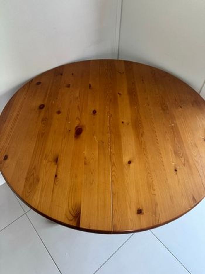 Table Masif + 4 chaises - photo numéro 3