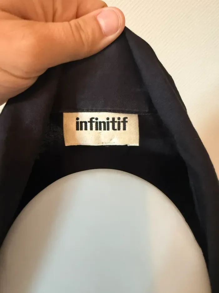 Blouse vintage en lin noir en très bon état taille 40 infinitif - photo numéro 7
