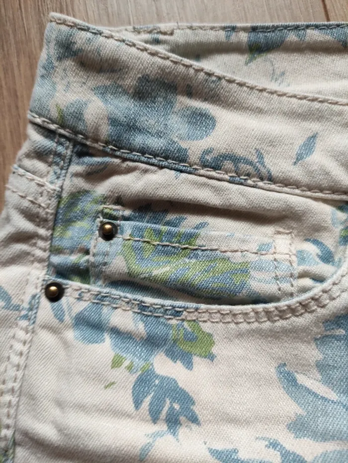 Jean taille basse blanc fleuri - photo numéro 7