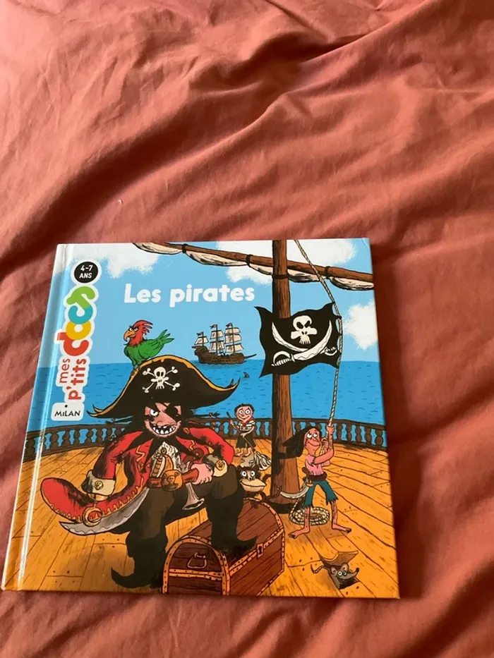 Livre les p.tits docs les pirates